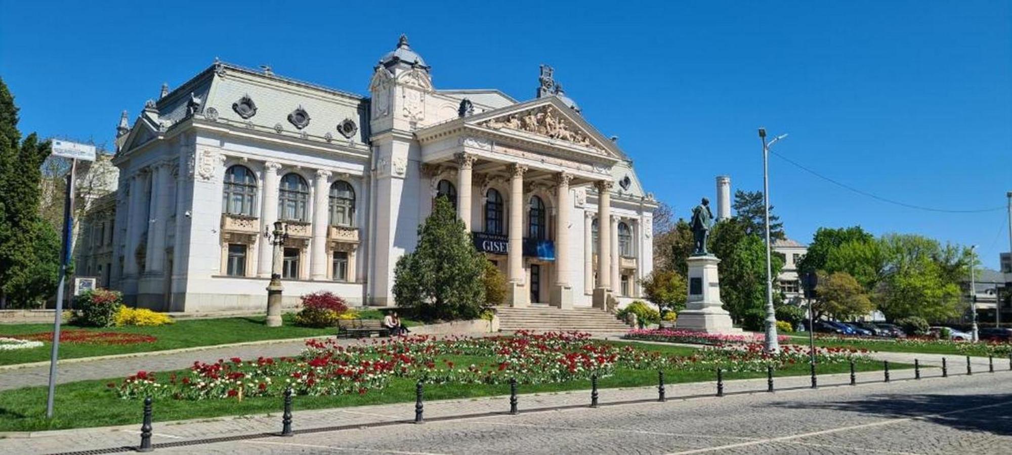 Great Exodus - Iasi City Center Exterior photo